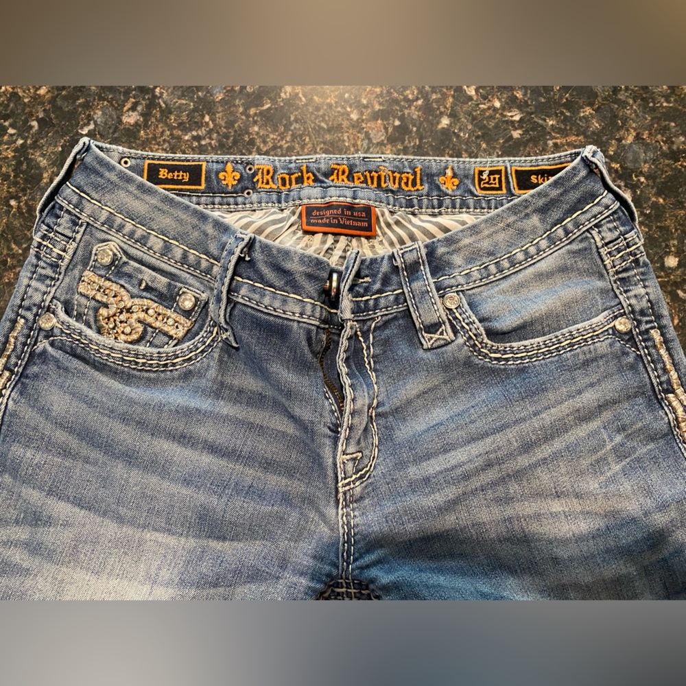 Rock Revival woman size 29